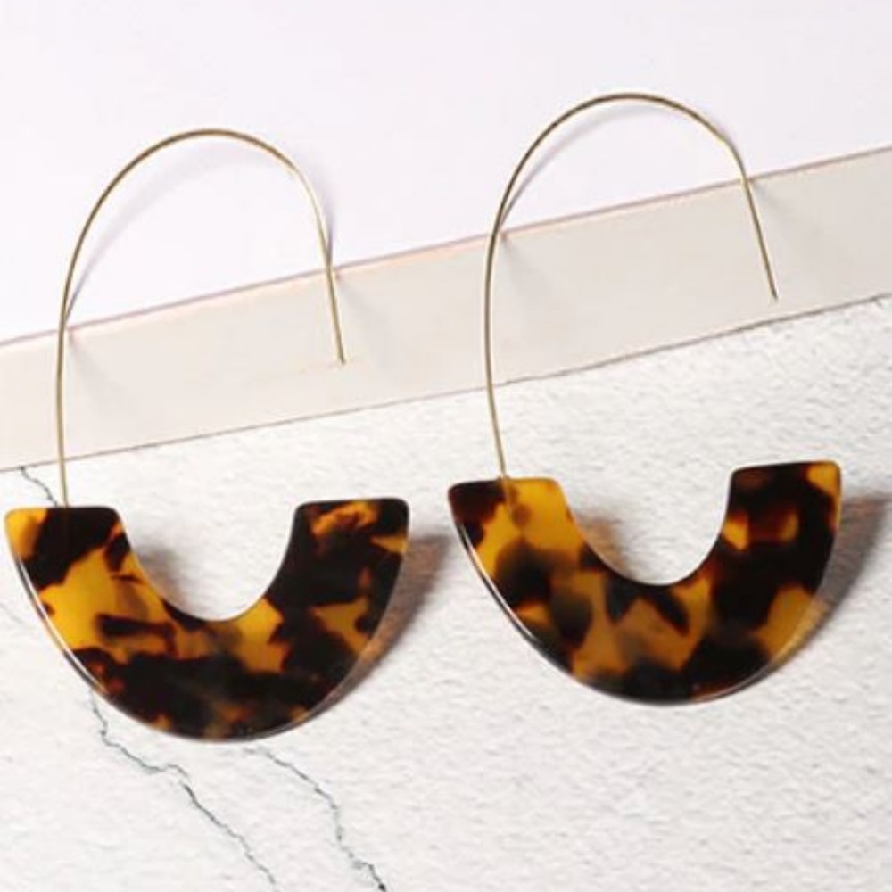 4 for $20 Acrylic Resin Dangle Earrings (Leopard) - Picture 5 of 6